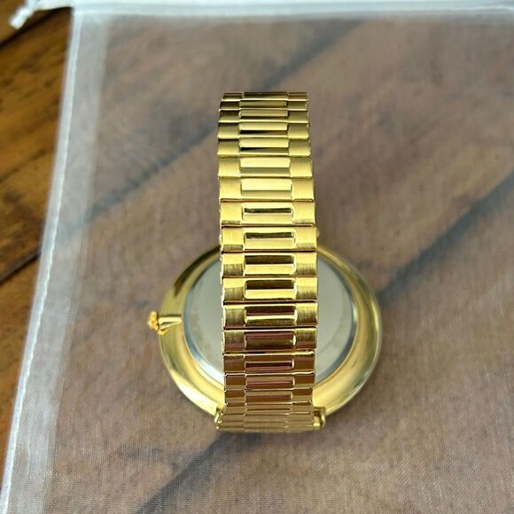 Geneva Gold Watch with Crystal Detailing - Picture 3 of 6